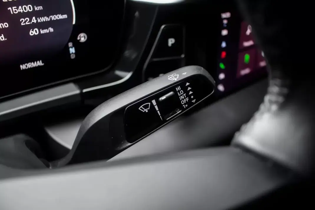 Porsche Macan 2025 - 83990 EUR, 15400 km - AUTO.MOTO.pt - 15400km - foto 20 de 49