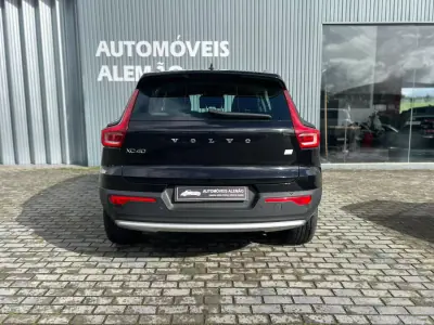 Volvo XC 40 2023 - 36900 EUR, 49663 km - AUTO.MOTO.pt - 49663km - foto 5 de 19