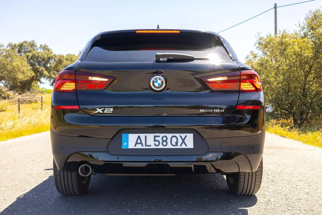 BMW X2 2021 - 28000 EUR, 76300 km - AUTO.MOTO.pt - 76300km - foto 3 de 15