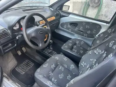 Microcar Virgo 2001 - 3250 EUR, 0 km - AUTO.MOTO.pt - foto 8 de 9