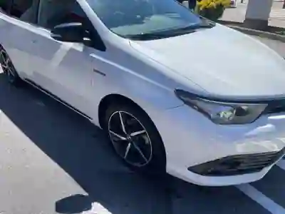 Toyota Auris 2017 - 12900 EUR, 217333 km - 217333km - foto 3 de 15