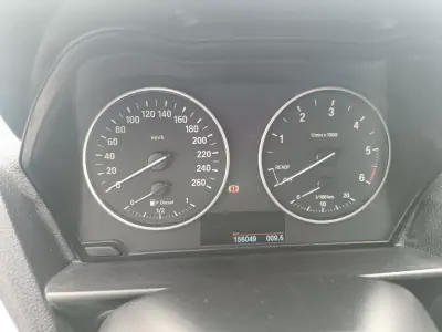 BMW 116 2015 - 12900 EUR, 156049 km - AUTO.MOTO.pt - 156049km - foto 16 de 29