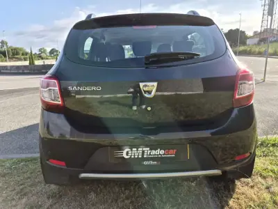 Dacia Sandero 2016 - 10499 EUR, 31976 km - AUTO.MOTO.pt - 31976km - foto 7 de 26