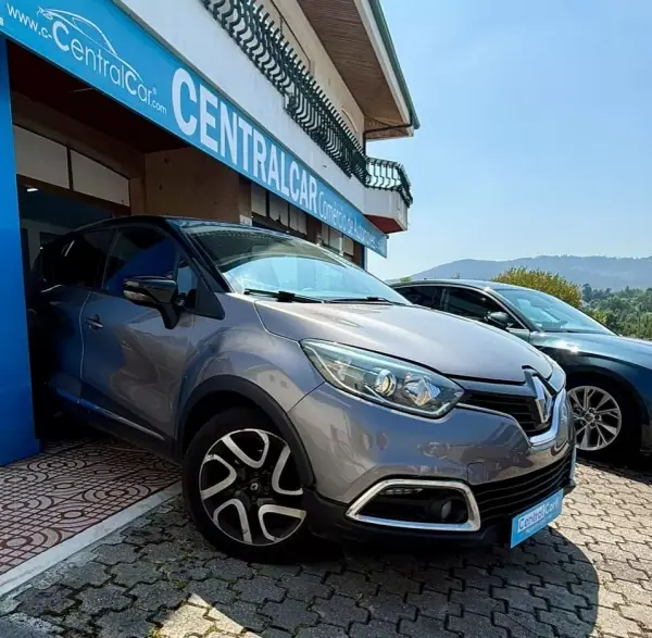 Renault Captur 2014 - 9950 EUR, 160000 km - AUTO.MOTO.pt - 160000km - foto 2 de 13