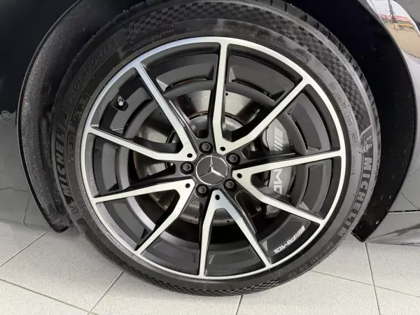 Mercedes-Benz AMG GT 2025 - 140000 EUR, 8886 km - AUTO.MOTO.pt - 8886km - foto 73 de 74
