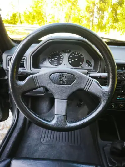 Peugeot 106 1995 - 15500 EUR, 34000 km - AUTO.MOTO.pt - 34000km - foto 11 de 18