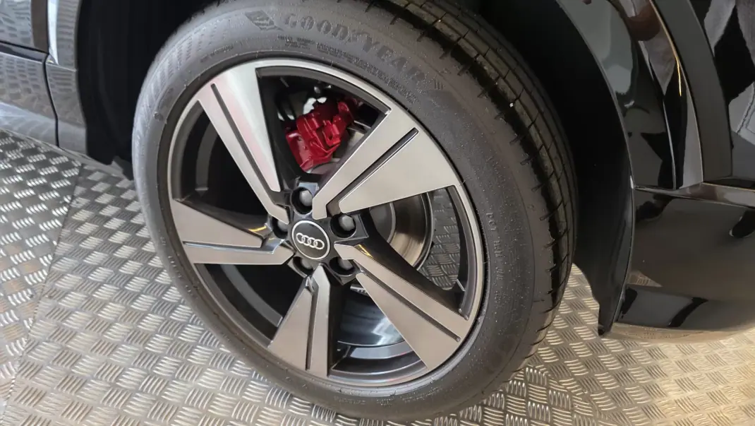 Audi Q2 2018 - 22500 EUR, 149812 km - AUTO.MOTO.pt - 149812km - foto 36 de 69
