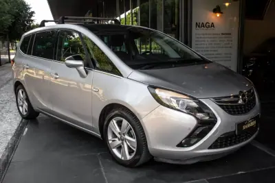 Opel Zafira 2015 - 10750 EUR, 132405 km - AUTO.MOTO.pt - 132405km - foto 10 de 32