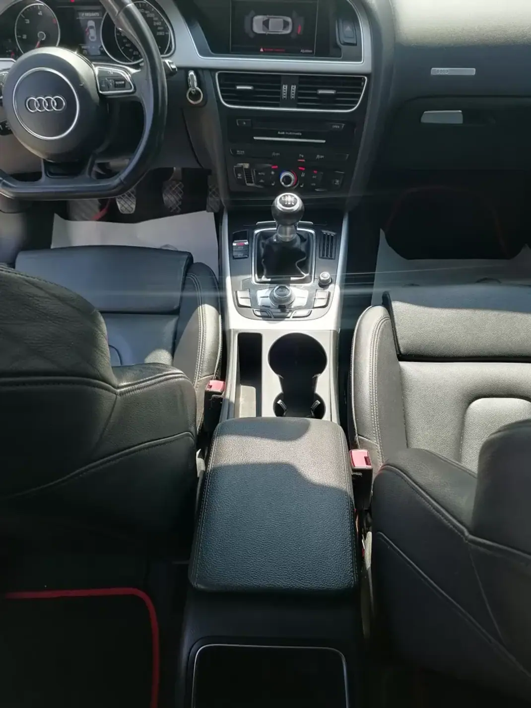 Audi A5 2017 - 26900 EUR, 148111 km - 148111km - foto 8 de 17