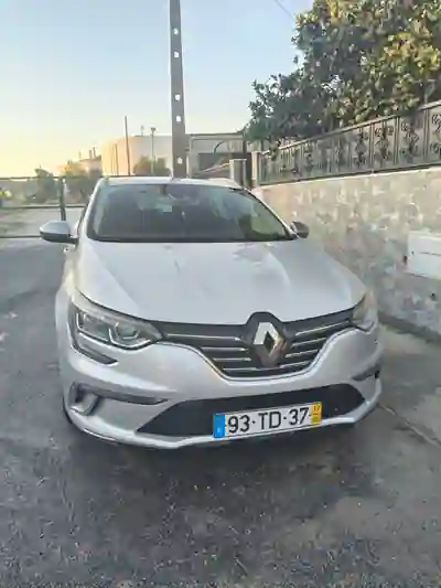 Renault Mégane Sport Tourer 2017 — foto 5 de 13