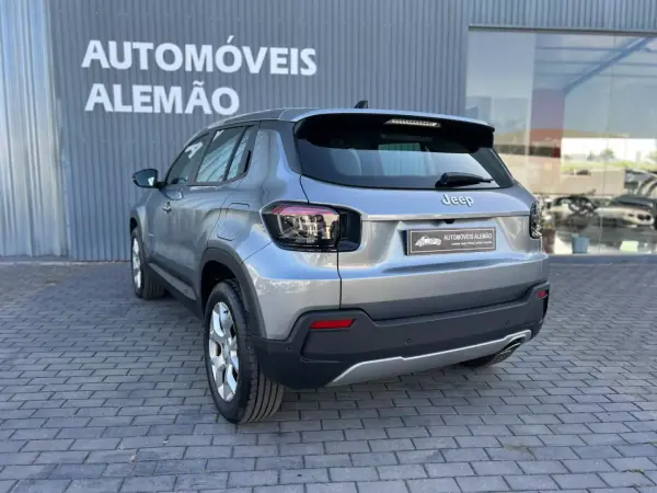 Jeep Avenger 2024 - 23500 EUR, 22679 km - AUTO.MOTO.pt - 22679km - foto 6 de 21