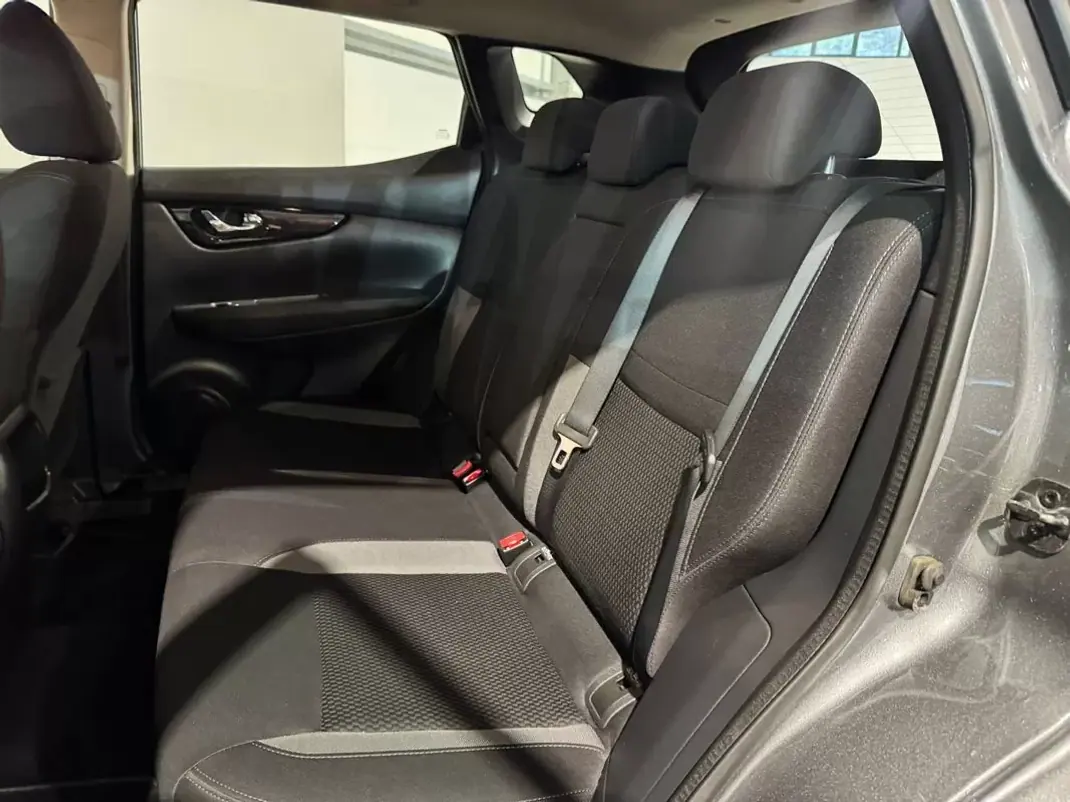 Nissan Qashqai 2019 - 18500 EUR, 131140 km - 131140km - foto 30 de 48