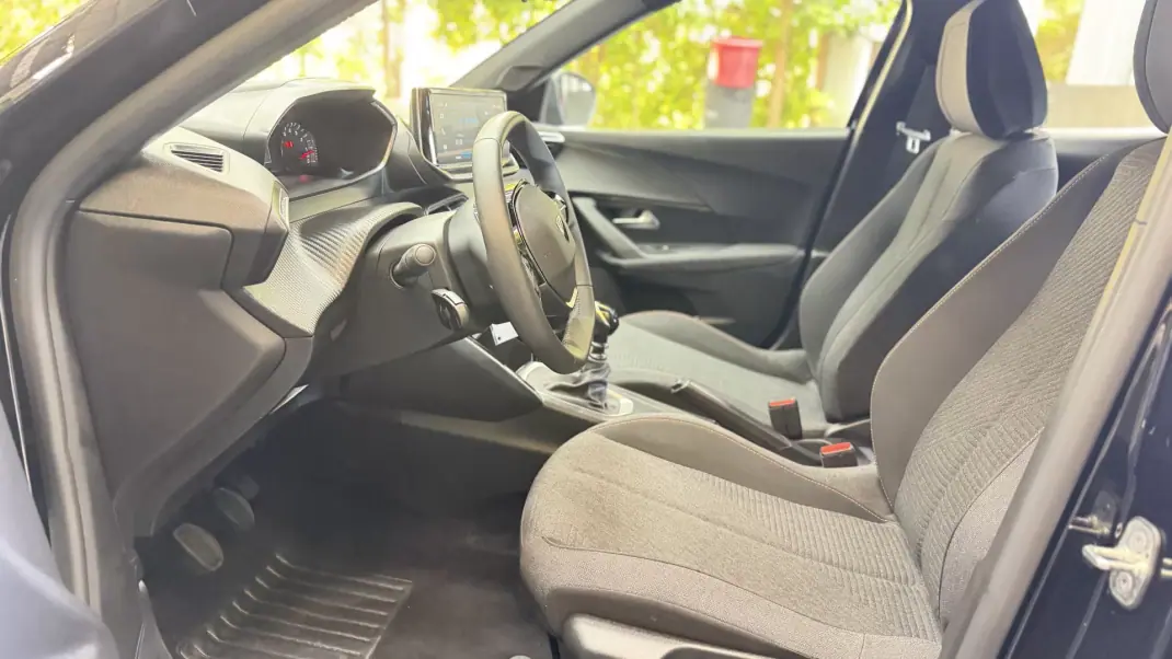 Peugeot 2008 2025 - 21900 EUR, 17114 km - AUTO.MOTO.pt - 17114km - foto 13 de 20