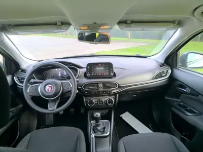 Fiat Tipo Station Wagon 2022 — foto 4 de 12