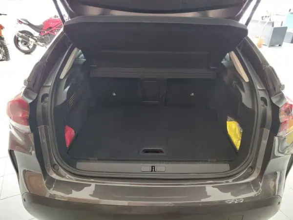 Citroën e-C4 2020 - 17750 EUR, 64000 km - AUTO.MOTO.pt - 64000km - foto 6 de 27