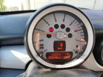 MINI Cooper 2010 - 8500 EUR, 272910 km - AUTO.MOTO.pt - 272910km - foto 4 de 14