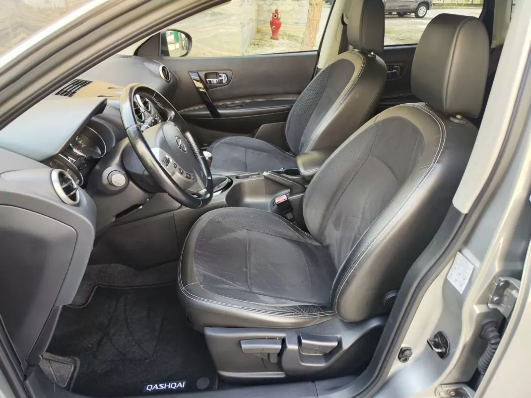 Nissan Qashqai 2013 - 9980 EUR, 197150 km - AUTO.MOTO.pt - 197150km - foto 13 de 40