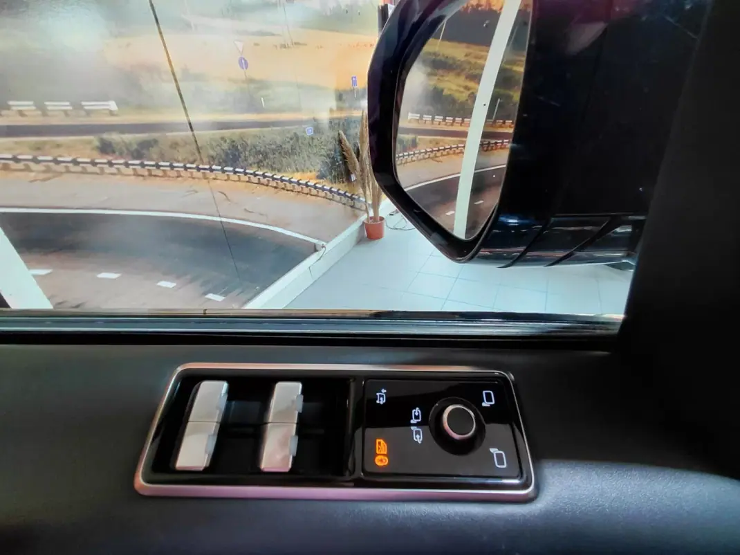 Land Rover Range Rover Sport 2019 - 57900 EUR, 128000 km - AUTO.MOTO.pt - 128000km - foto 13 de 34