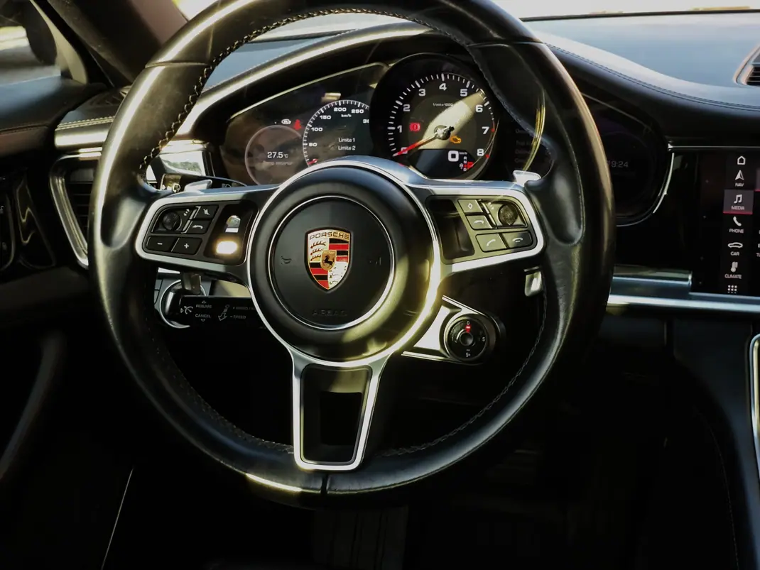 Porsche Panamera 2018 - 59000 EUR, 108000 km - 108000km - foto 3 de 10