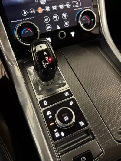 Land Rover Range Rover Sport 2019 - 44750 EUR, 110700 km - AUTO.MOTO.pt - 110700km - foto 47 de 60