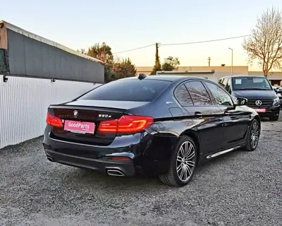 BMW 530 2019 - 24800 EUR, 184729 km - AUTO.MOTO.pt - 184729km - foto 8 de 37