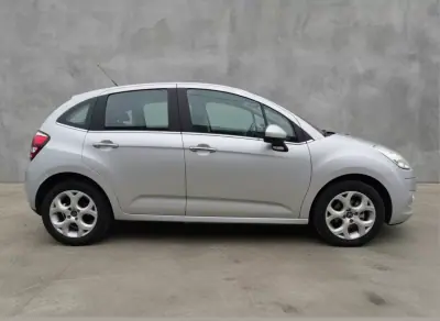 Citroën C3 2015 - 9990 EUR, 112000 km - AUTO.MOTO.pt - 112000km - foto 6 de 12