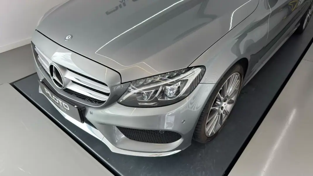 Mercedes-Benz C 220 2015 - 23490 EUR, 242329 km - 242329km - foto 4 de 33
