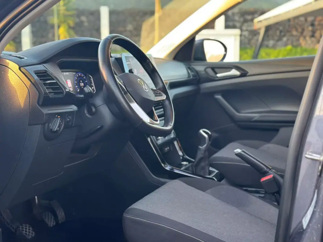 Volkswagen T-Cross 2024 - 23490 EUR, 48540 km - AUTO.MOTO.pt - 48540km - foto 11 de 17