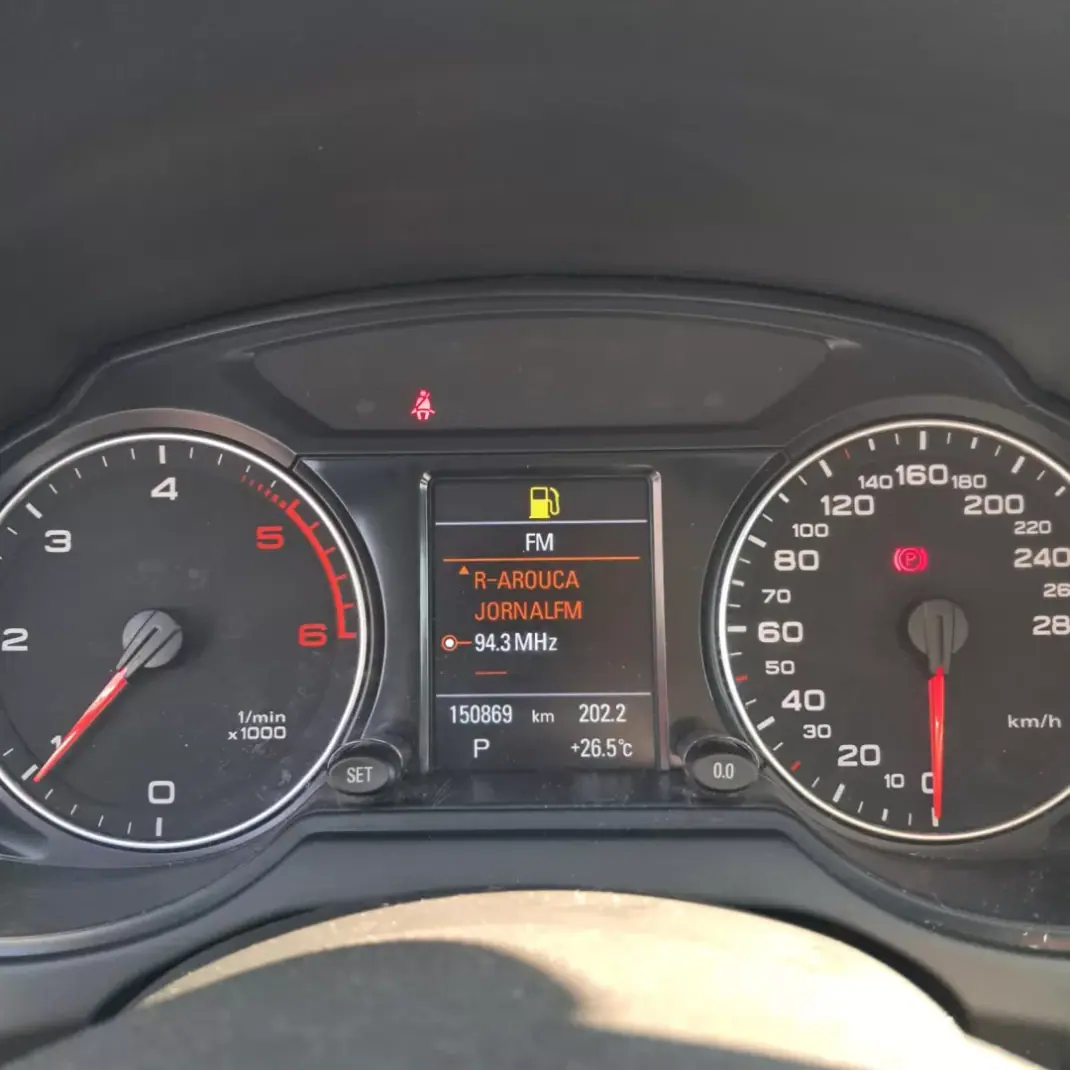 Audi Q5 2009 - 17650 EUR, 150000 km - 150000km - foto 10 de 14