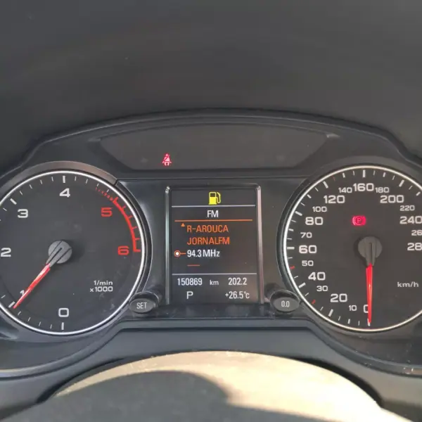 Audi Q5 2009 - 17650 EUR, 150000 km - AUTO.MOTO.pt - 150000km - foto 10 de 14