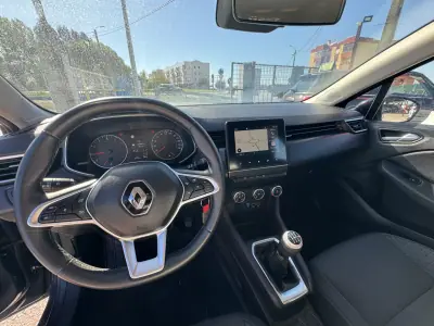 Renault Clio 2020 - 13750 EUR, 87303 km - 87303km - foto 10 de 30