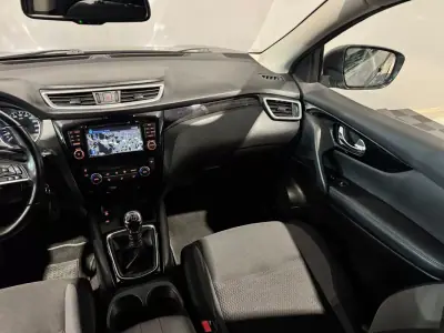 Nissan Qashqai 2019 - 18500 EUR, 131140 km - AUTO.MOTO.pt - 131140km - foto 5 de 48