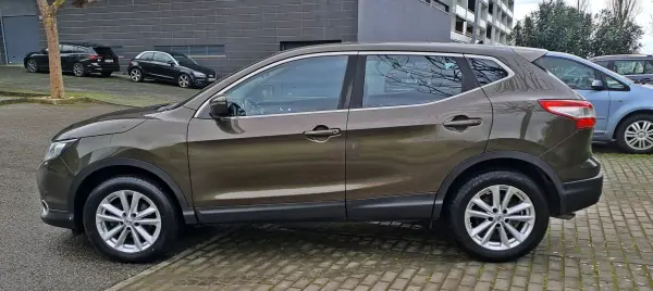Nissan Qashqai 2015 - 13000 EUR, 125000 km - AUTO.MOTO.pt - 125000km - foto 4 de 22