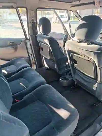 Renault Espace 2000 - 5400 EUR, 187000 km - AUTO.MOTO.pt - 187000km - foto 12 de 15
