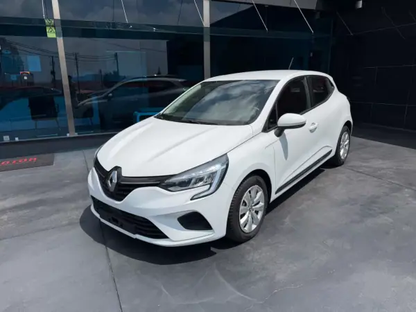 Renault Clio 2021 - 13500 EUR, 141000 km - AUTO.MOTO.pt - 141000km - foto 7 de 11