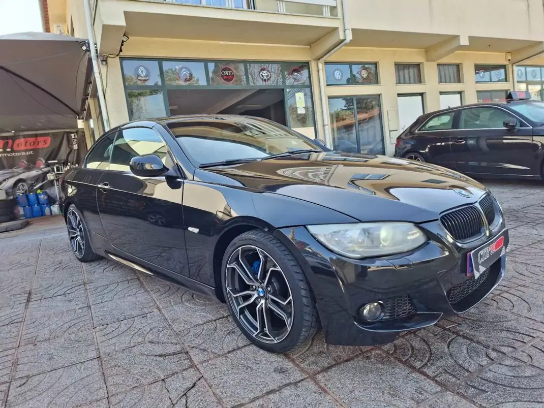 BMW 320 2010 - 15900 EUR, 220000 km - AUTO.MOTO.pt - 220000km - foto 35 de 42