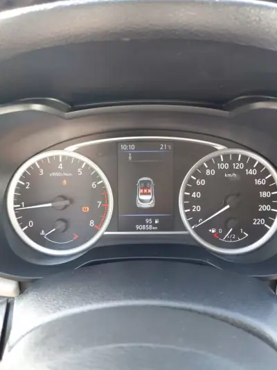 Nissan Micra 2022 - 14900 EUR, 90000 km - 90000km - foto 6 de 14
