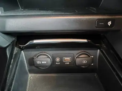 Kia Ceed SW 2019 - 18250 EUR, 70500 km - AUTO.MOTO.pt - 70500km - foto 31 de 35