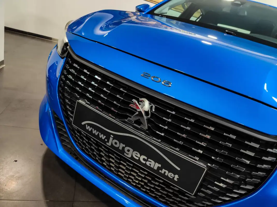 Peugeot 208 2019 - 14500 EUR, 90000 km - AUTO.MOTO.pt - 90000km - foto 25 de 60