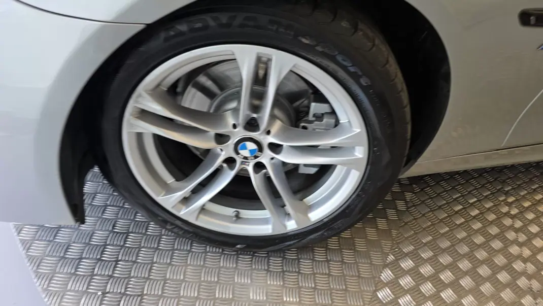 BMW 520 2017 - 20900 EUR, 173273 km - AUTO.MOTO.pt - 173273km - foto 34 de 61