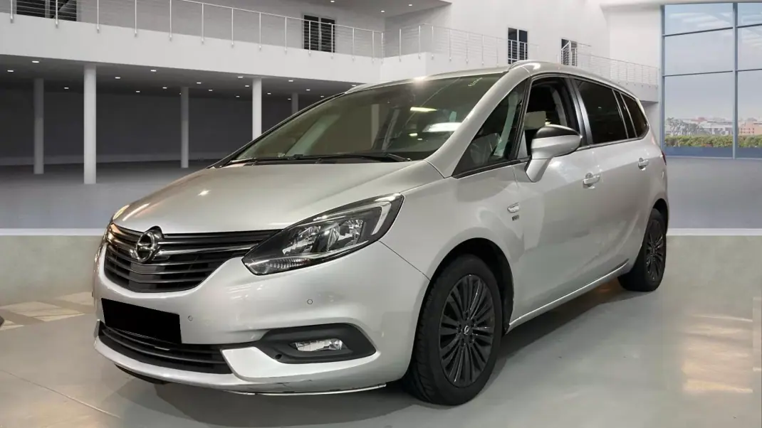 Opel Zafira 2019 - 9999 EUR, 270000 km - AUTO.MOTO.pt - 270000km - foto 1 de 15