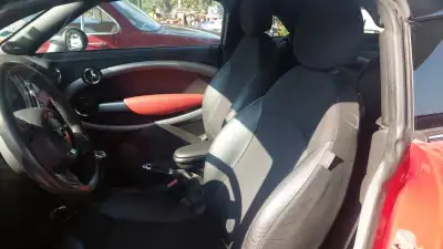 MINI Cooper 2012 - 7800 EUR, 153000 km - AUTO.MOTO.pt - 153000km - foto 15 de 15