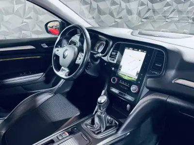 Renault Mégane Sport Tourer 2018 - 15990 EUR, 148529 km - 148529km - foto 18 de 36
