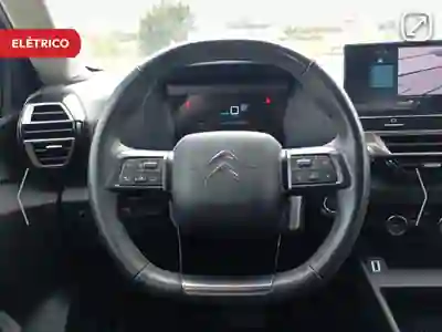 Citroën e-C4 2021 — foto 6 de 13