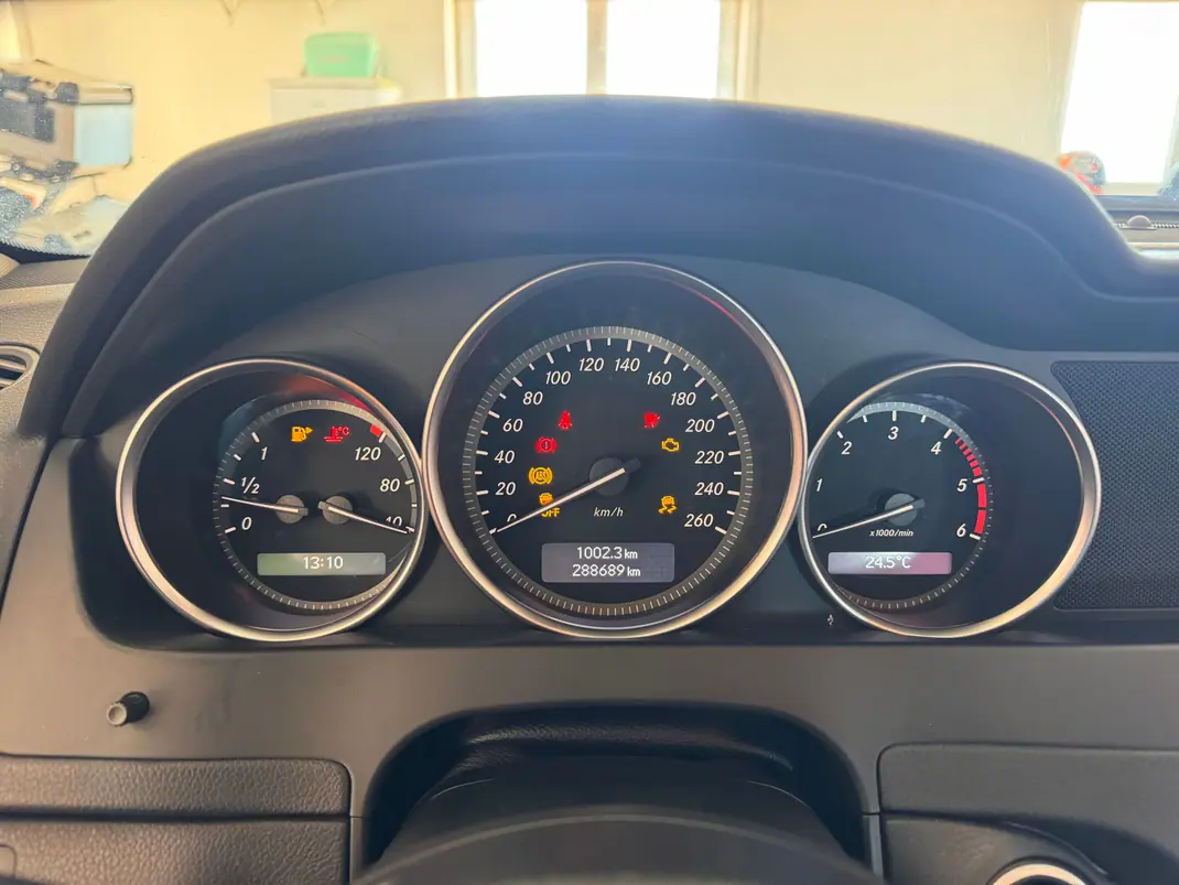 Mercedes-Benz C 200 2011 - 9500 EUR, 288000 km - 288000km - foto 10 de 15