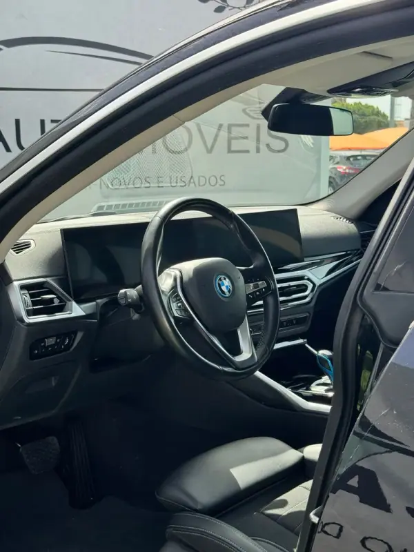BMW i4 2022 - 34500 EUR, 141612 km - AUTO.MOTO.pt - 141612km - foto 42 de 45