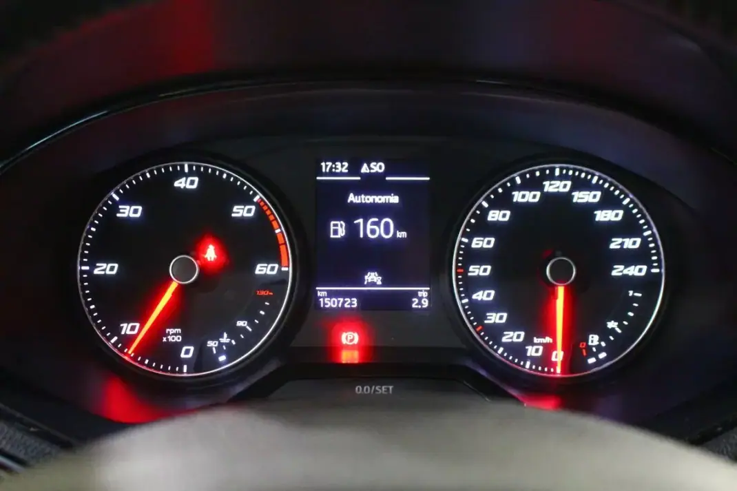 SEAT Arona 2019 - 14700 EUR, 149000 km - 149000km - foto 14 de 25