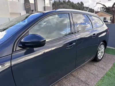 Peugeot 308 SW 2016 - 8900 EUR, 200000 km - AUTO.MOTO.pt - 200000km - foto 16 de 51
