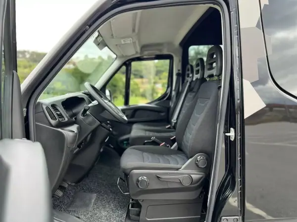 Iveco Daily 2018 - 39990 EUR, 53596 km - AUTO.MOTO.pt - 53596km - foto 11 de 22