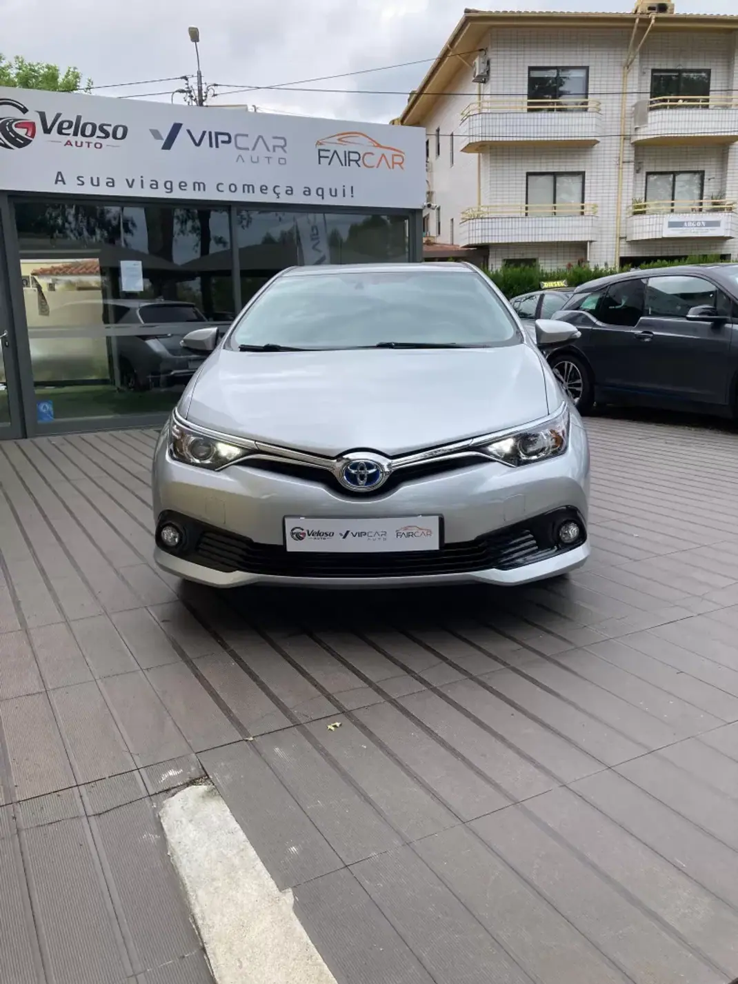 Toyota Auris 2016 - 16750 EUR, 90000 km - AUTO.MOTO.pt - 90000km - foto 2 de 21